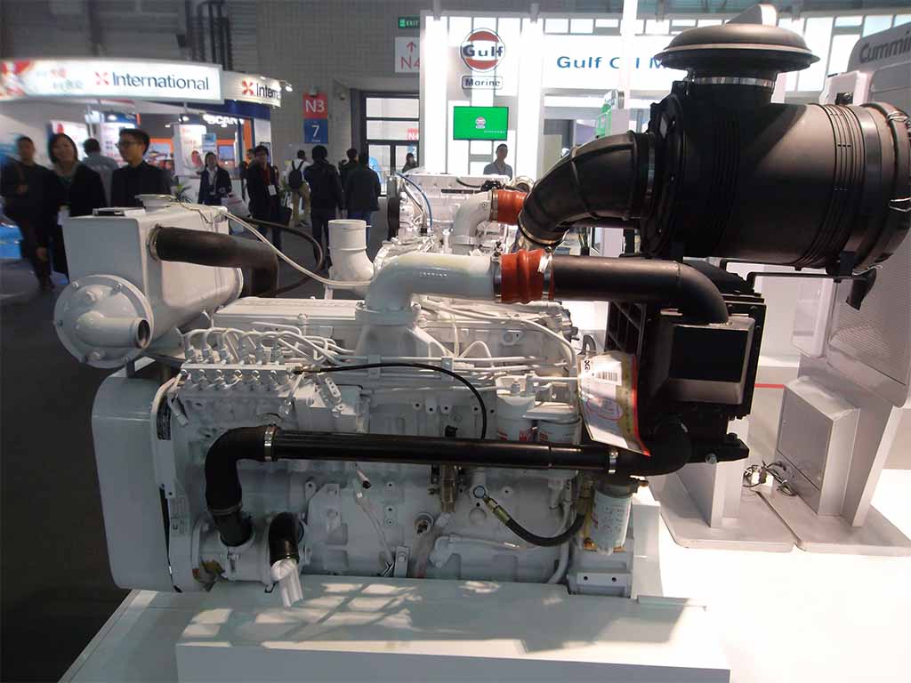 Cummins 6LTAA8.9-GM215 | Marine auxilliary engine